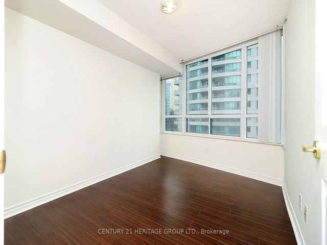 1805 - 18 Spring Garden Ave