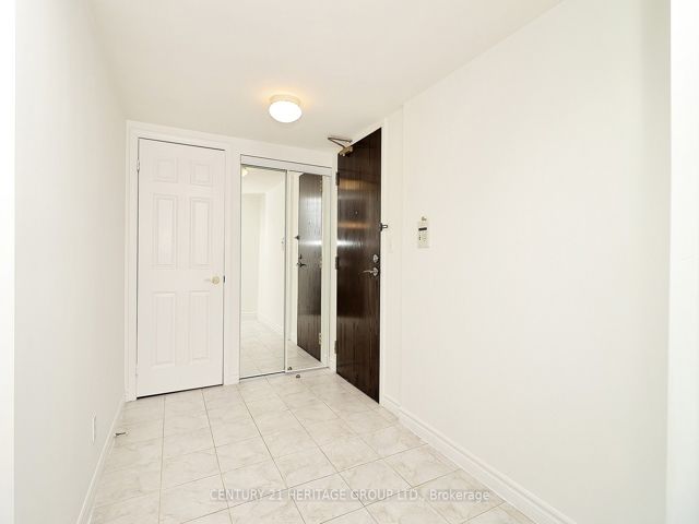 1805 - 18 Spring Garden Ave