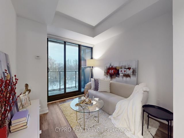 501 - 250 Lawrence Ave W