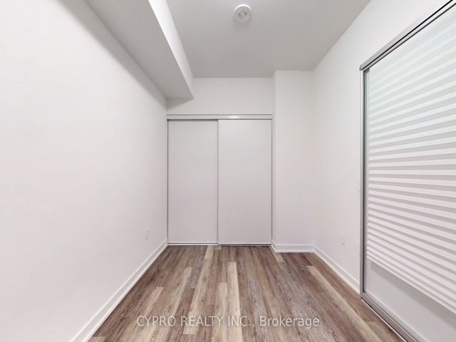 501 - 250 Lawrence Ave W