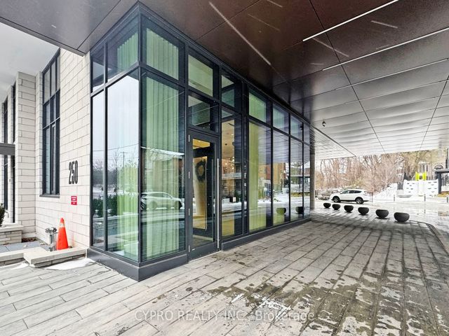 501 - 250 Lawrence Ave W