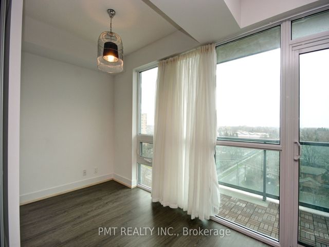 1004 - 26 Norton Ave