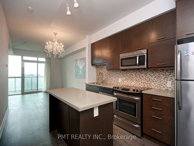 1004 - 26 Norton Ave