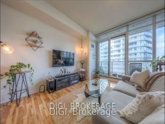 3811 - 55 Bremner Blvd