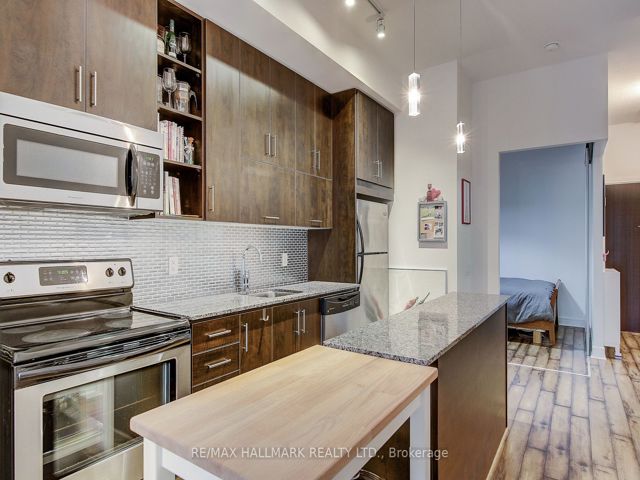 727 - 112 George St