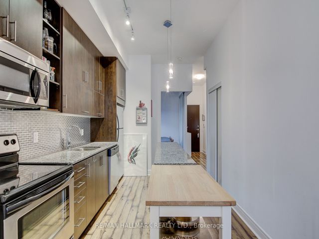 727 - 112 George St