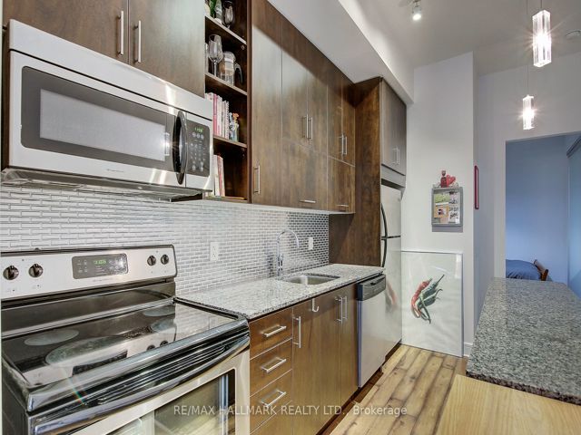 727 - 112 George St