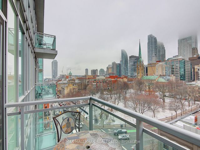 727 - 112 George St