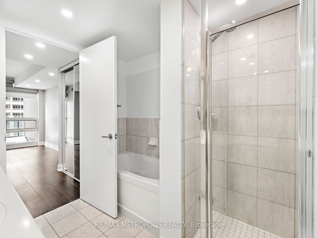 678 - 209 Fort York Blvd