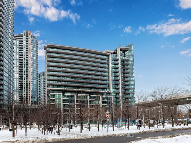 678 - 209 Fort York Blvd