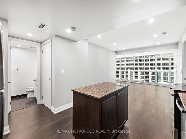 678 - 209 Fort York Blvd