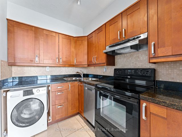 802 - 5949 Yonge St