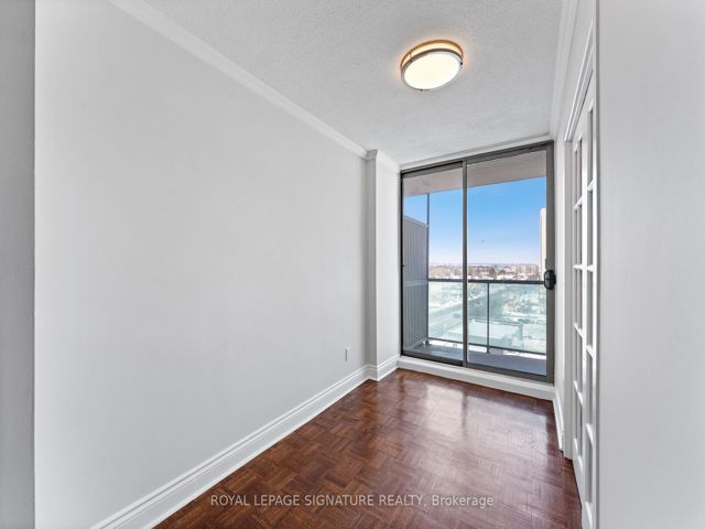 802 - 5949 Yonge St