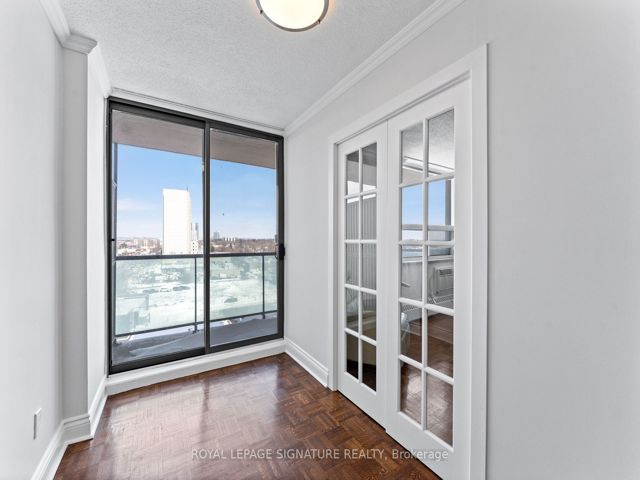 802 - 5949 Yonge St