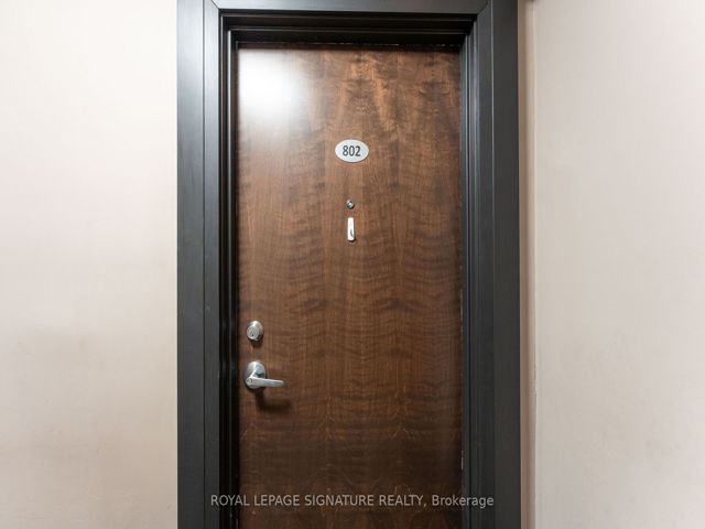 802 - 5949 Yonge St
