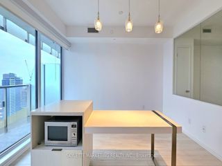 4204 - 197 Yonge St