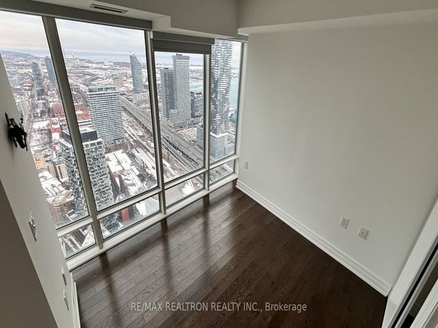 5107 - 8 The Esplanade