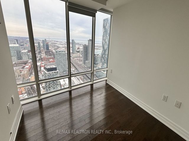 5107 - 8 The Esplanade