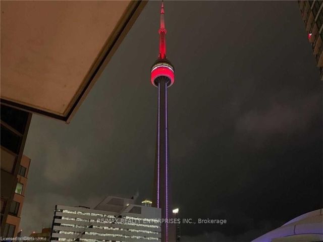 1017 - 20 Blue Jays Way