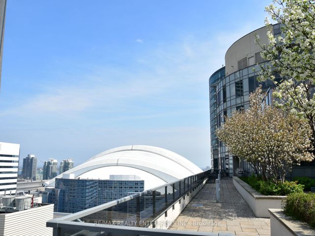 1509 - 20 Blue Jays Way