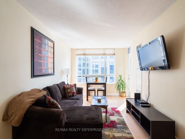 1509 - 20 Blue Jays Way
