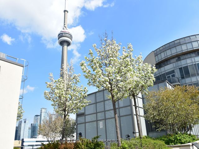 1109 - 20 Blue Jays Way