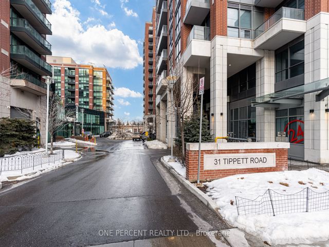 660 - 31 Tippett Rd