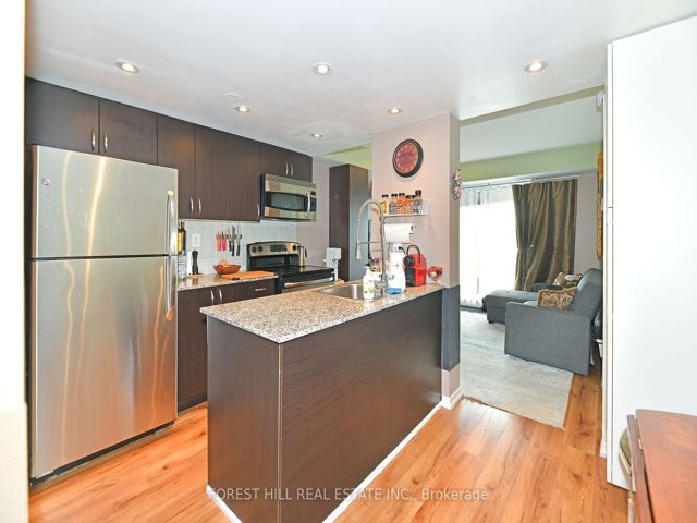 505 - 801 Sheppard Ave W