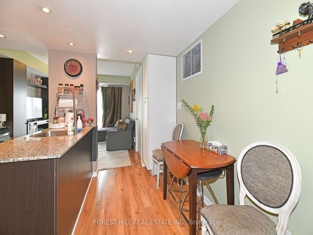 505 - 801 Sheppard Ave W
