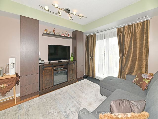 505 - 801 Sheppard Ave W