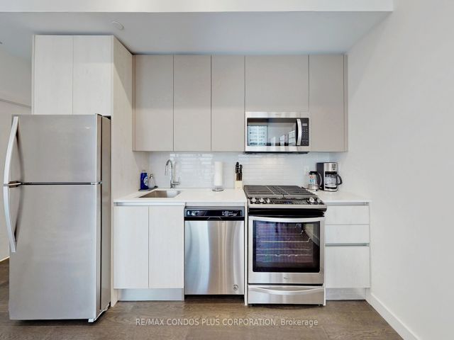 705 - 2A Church St