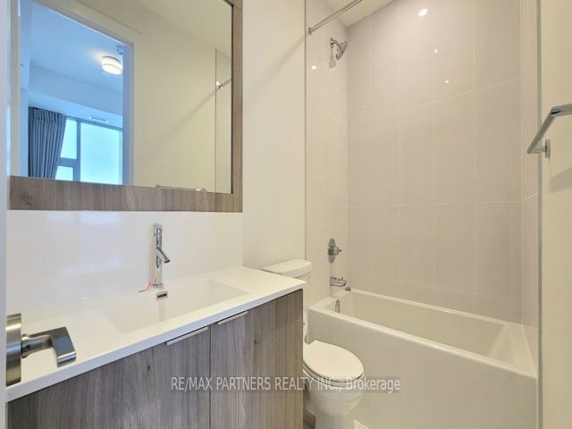 1207 - 25 Adra Grado Way