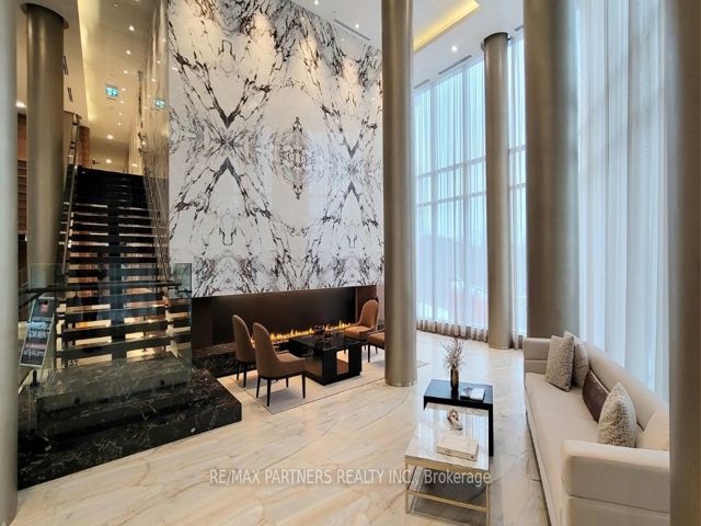 1207 - 25 Adra Grado Way