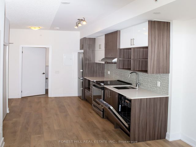 1407 - 128 Fairview Mall Dr