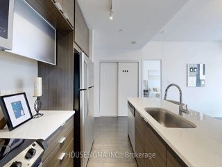 206 - 62 Forest Manor Rd