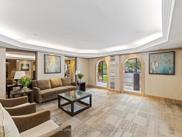 606 - 133 Torresdale Ave