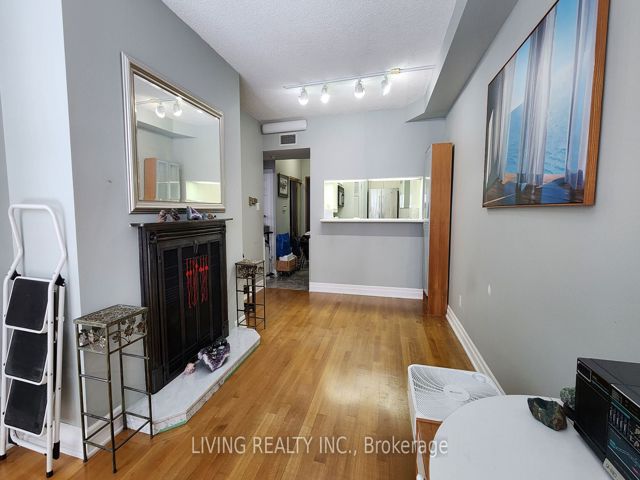 PH-F - 7 Broadway Ave
