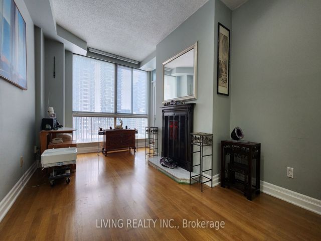 PH-F - 7 Broadway Ave