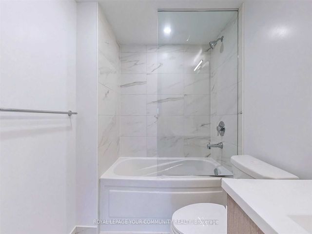2110 - 219 Dundas St E