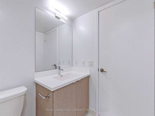 2110 - 219 Dundas St E