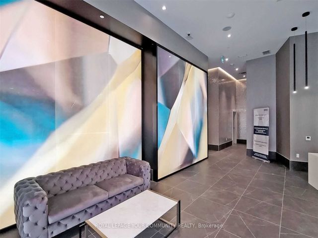 2110 - 219 Dundas St E