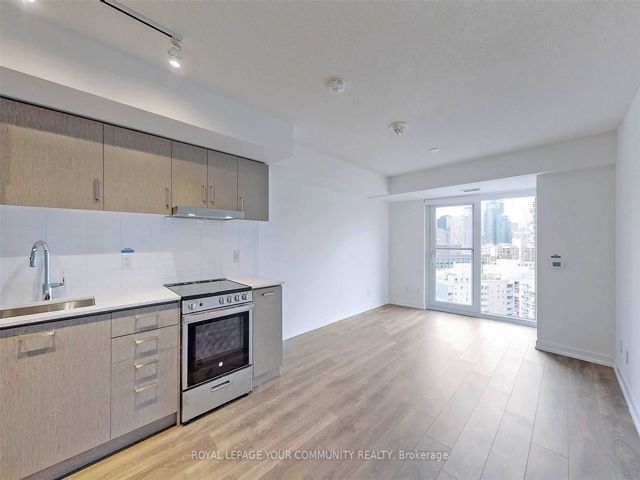 2110 - 219 Dundas St E