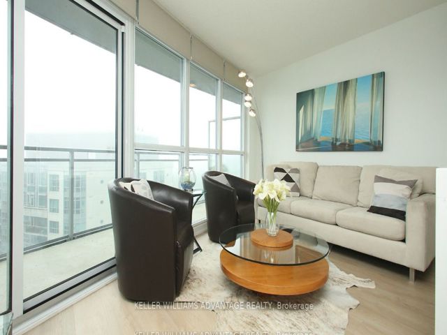 1512 - 38 Dan Leckie Way