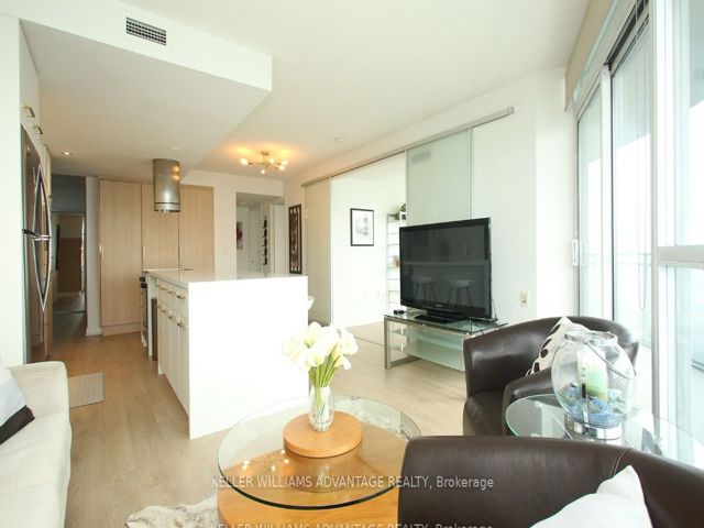 1512 - 38 Dan Leckie Way