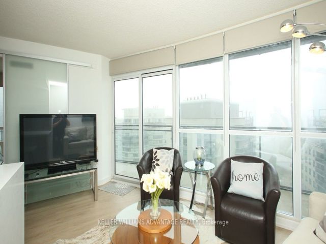 1512 - 38 Dan Leckie Way