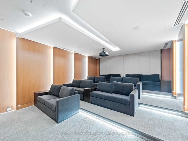 654 - 25 Adra Grado Way