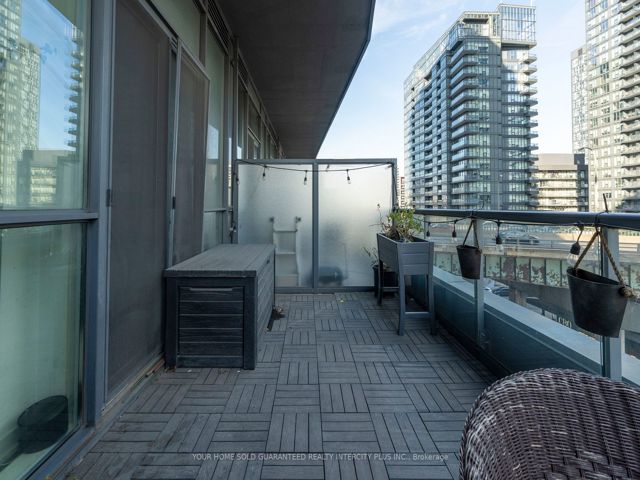 705 - 20 Bruyeres Mews