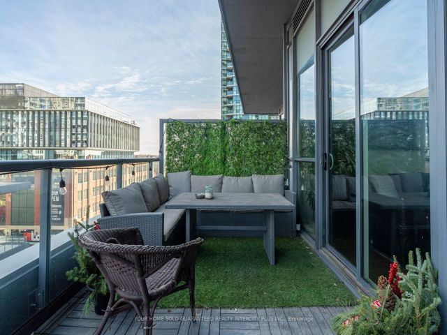 705 - 20 Bruyeres Mews