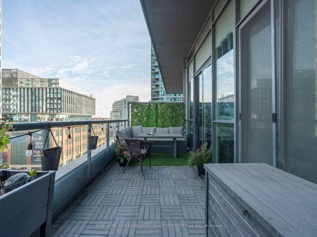 705 - 20 Bruyeres Mews