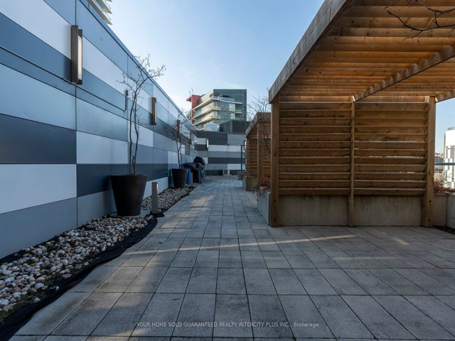 705 - 20 Bruyeres Mews